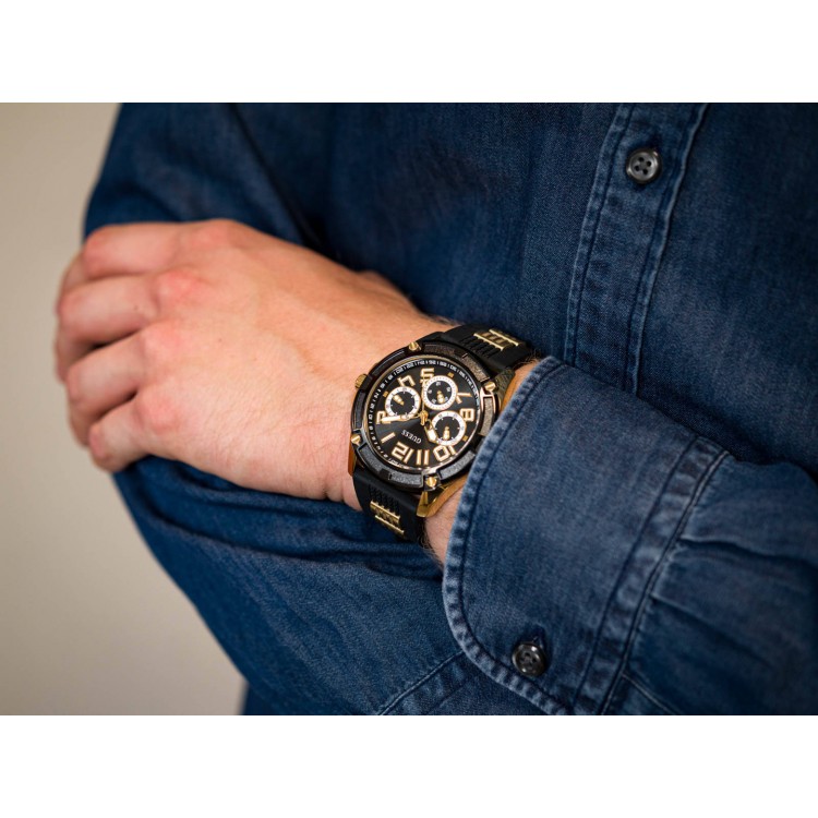 Ceas Barbati, Guess, Delta GW0051G2