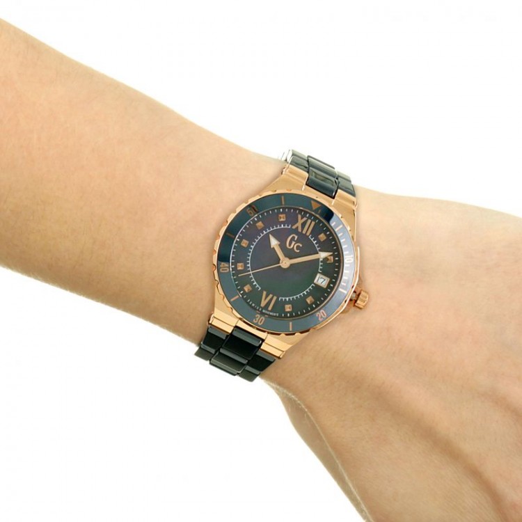 Ceas Dama, Guess, Structura Ceramic Y42003L7