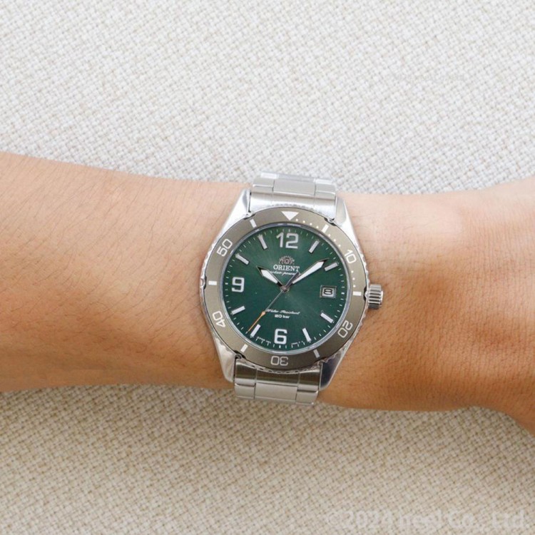 Ceas Barbati, Orient, Mako III Solar RA-WJ0001E