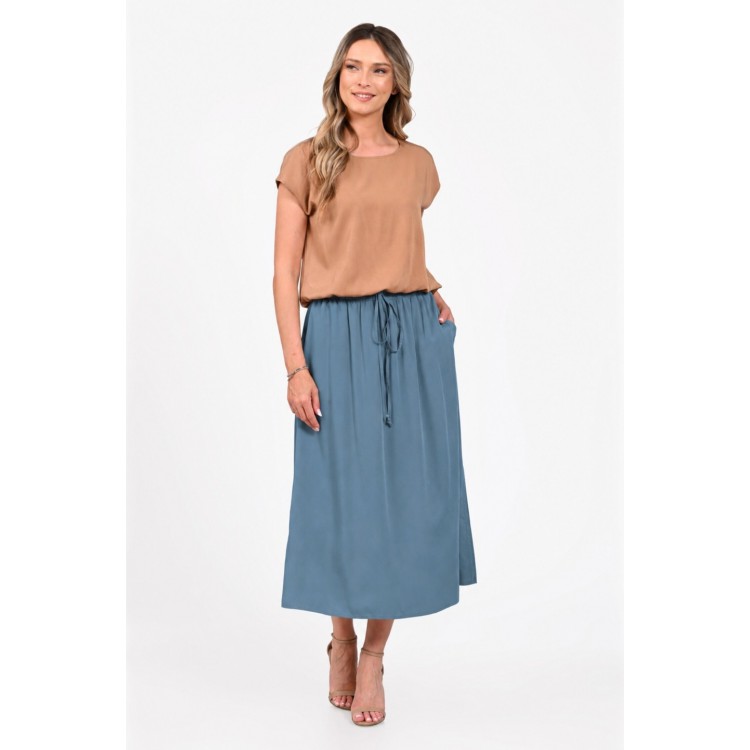 Fusta Dama, Eranthe, Slit, cu buzunare si slituri laterale V409