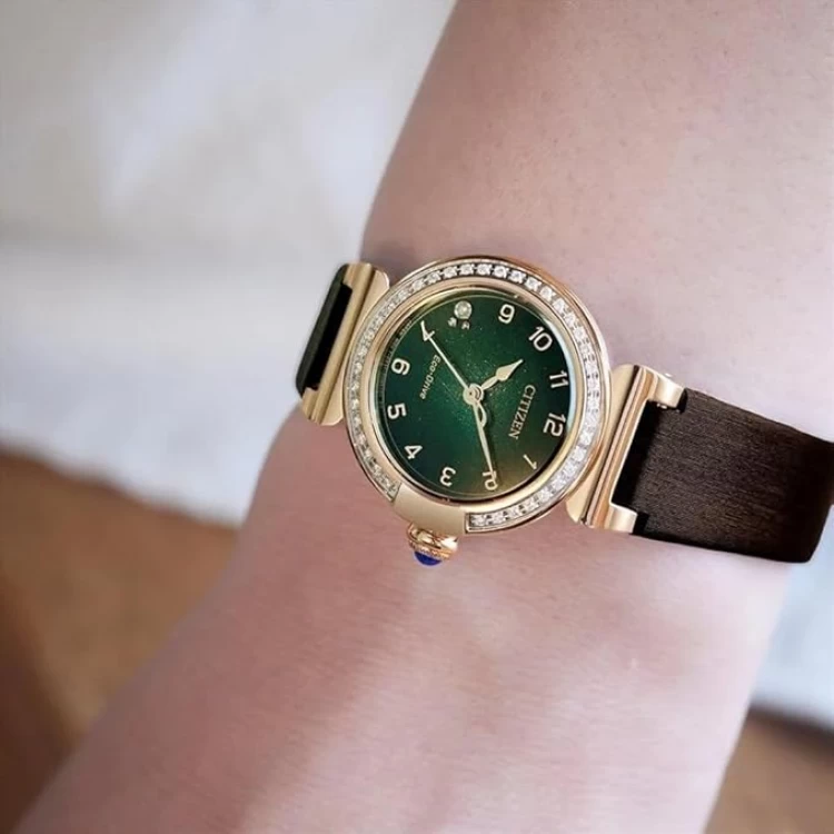 Ceas Dama, Citizen, Round EM1123-62X, Set cu Bratara suplimentara